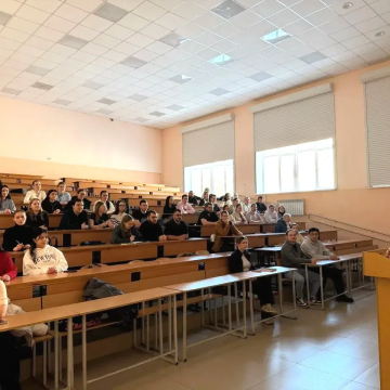 Ректор института Евгения Гурьянова провела встречу с выпускниками-ординаторами Чувашского государственного университета имени И.Н. Ульянова