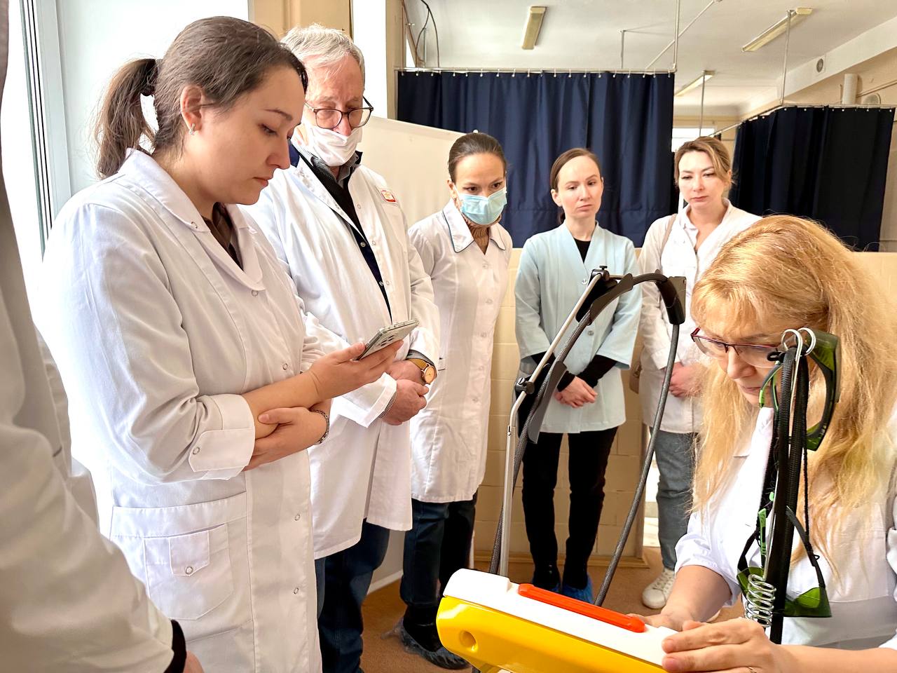 енолонекен