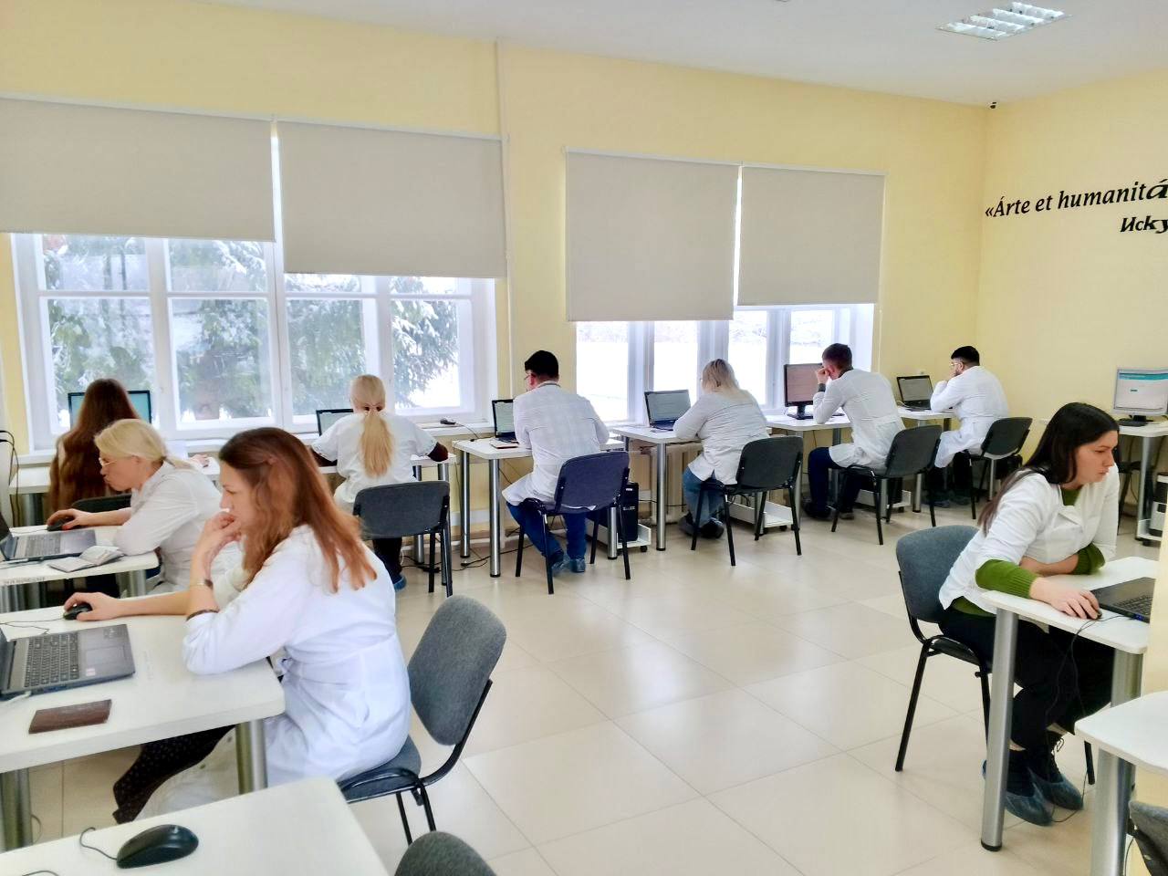 В Институте усовершенствования врачей проходит процедура первичной специализированной аккредитации специалистов