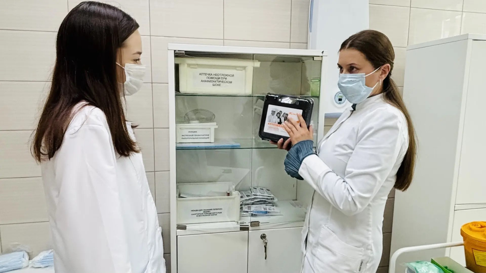 Опора на старте: старшая медсестра БСМП помогает молодому специалисту уверенно войти в профессию