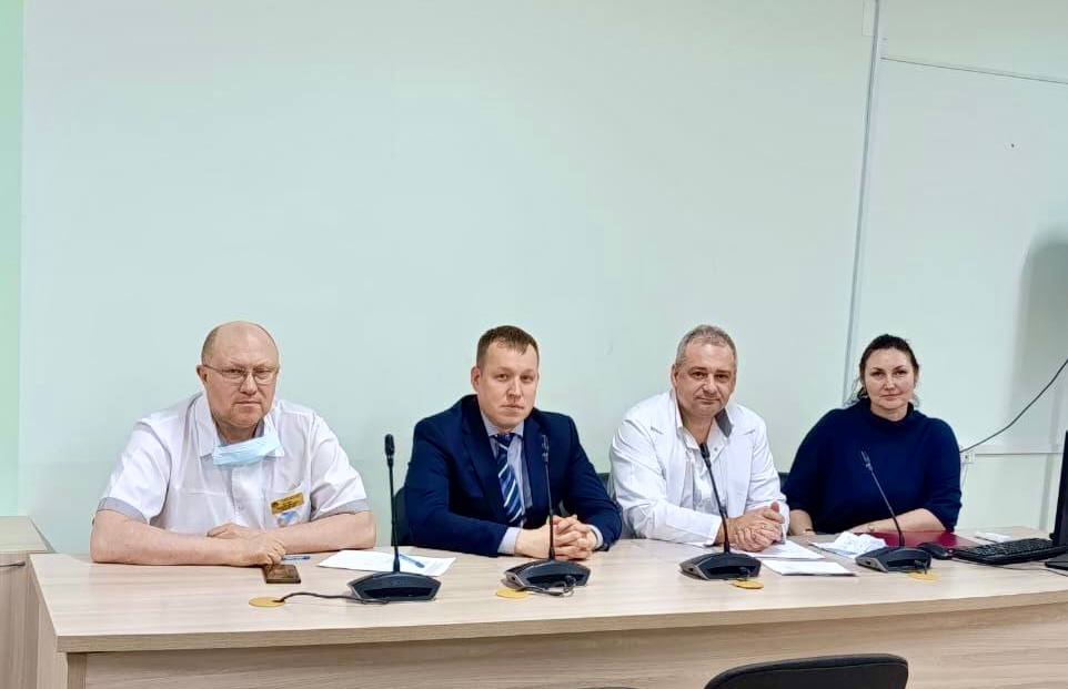 Поздравляем врачей с успешным завершением курса профессиональной переподготовки по программе "Онкология"