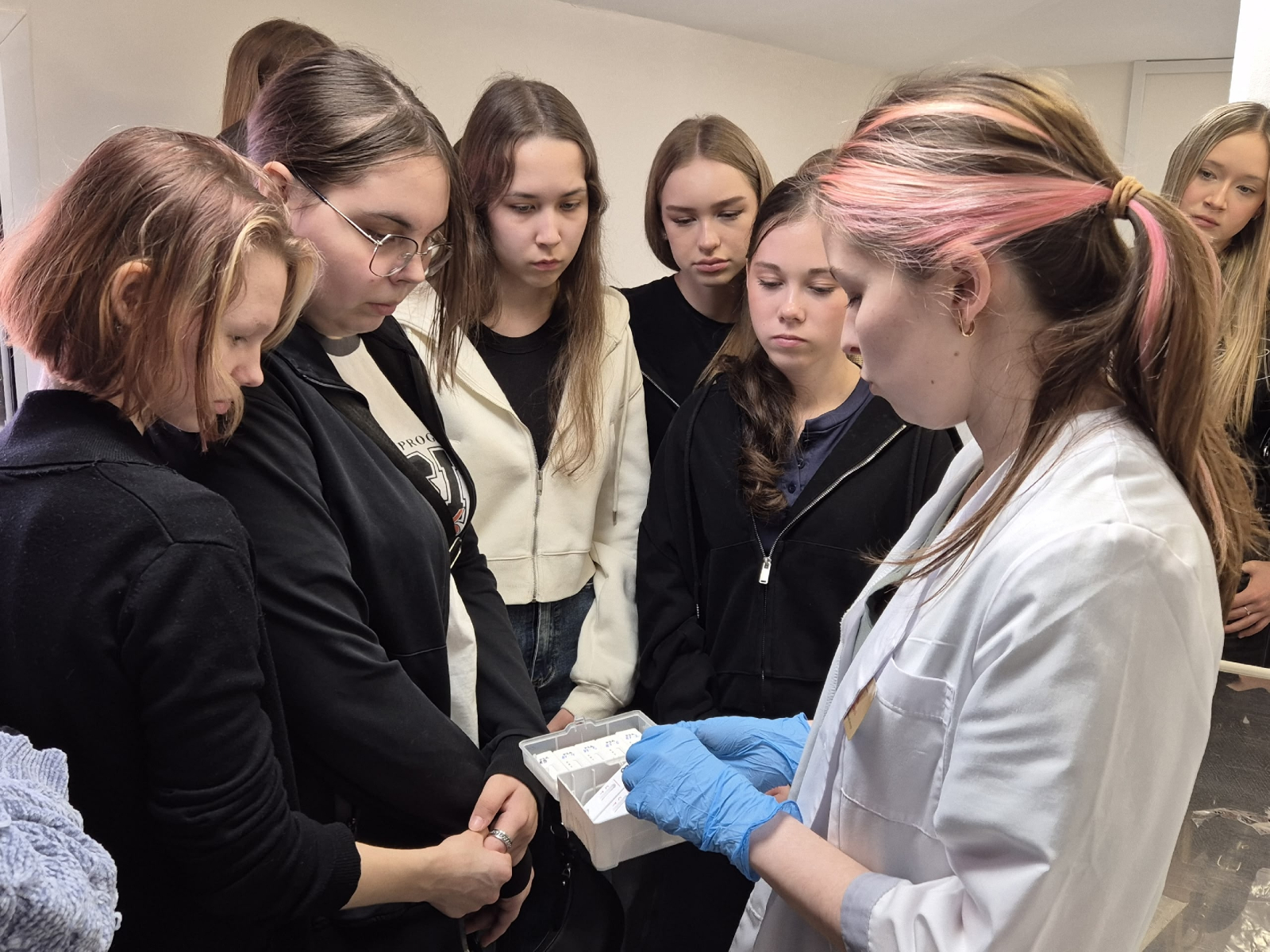 В Бюро судмедэкспертизы прошла экскурсия для лицеистов