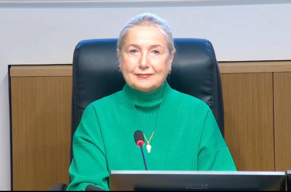 Поздравление Герасимовой Людмилы Ивановны с 25-летием со дня основания Института усовершенствования врачей!