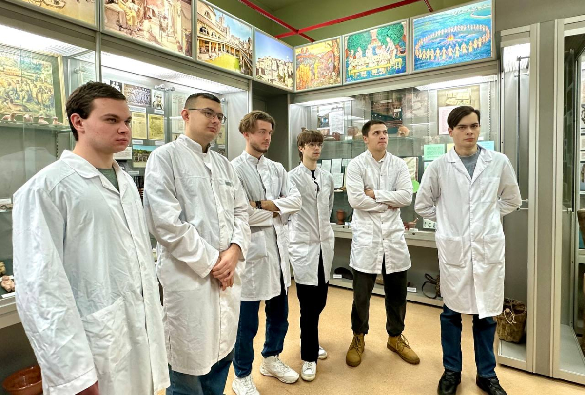 Ознакомительная экскурсия для будущих молодых врачей