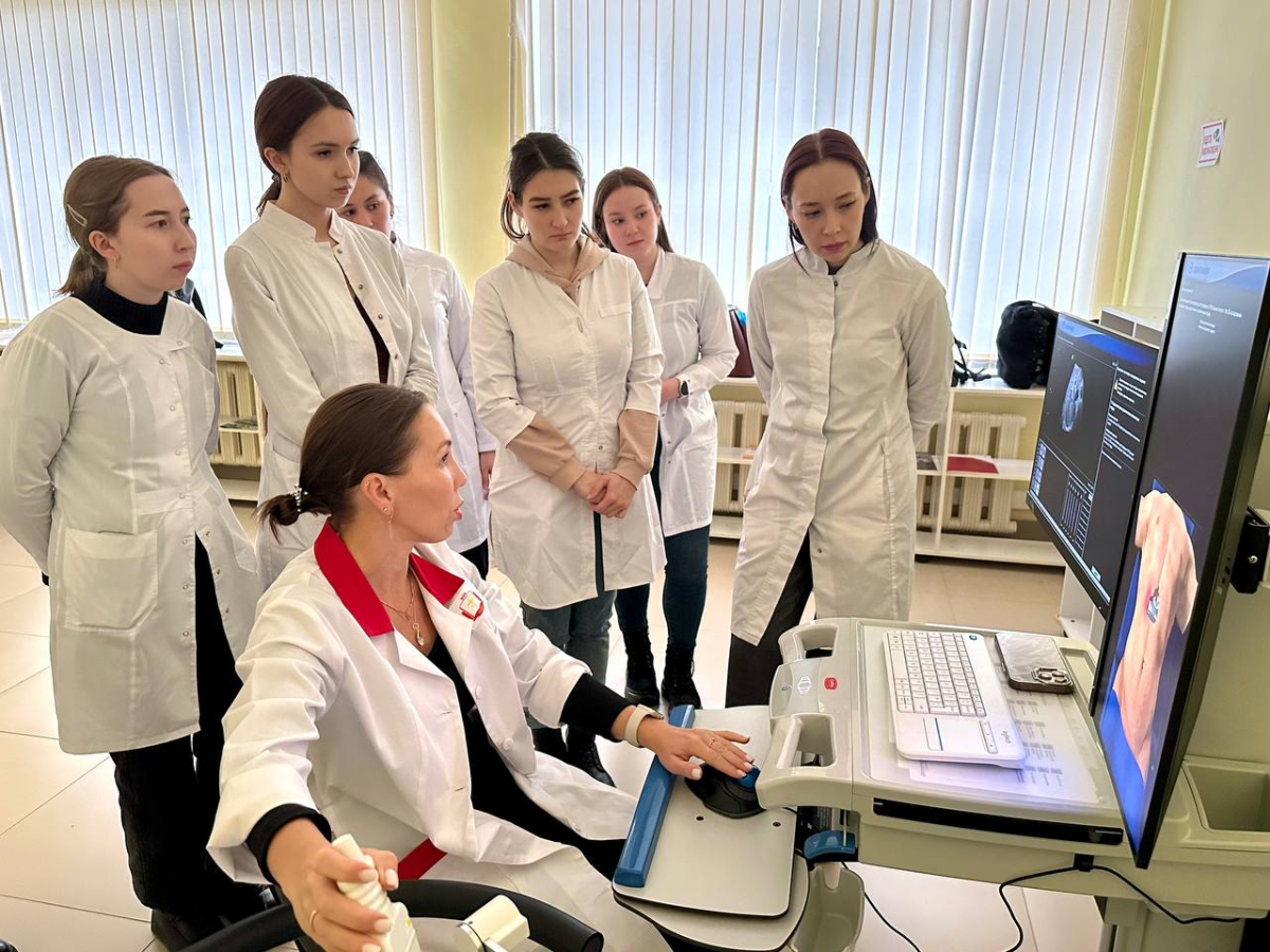 Ординаторы Института продолжают отрабатывать практические навыки с использованием симуляционной системы обучения