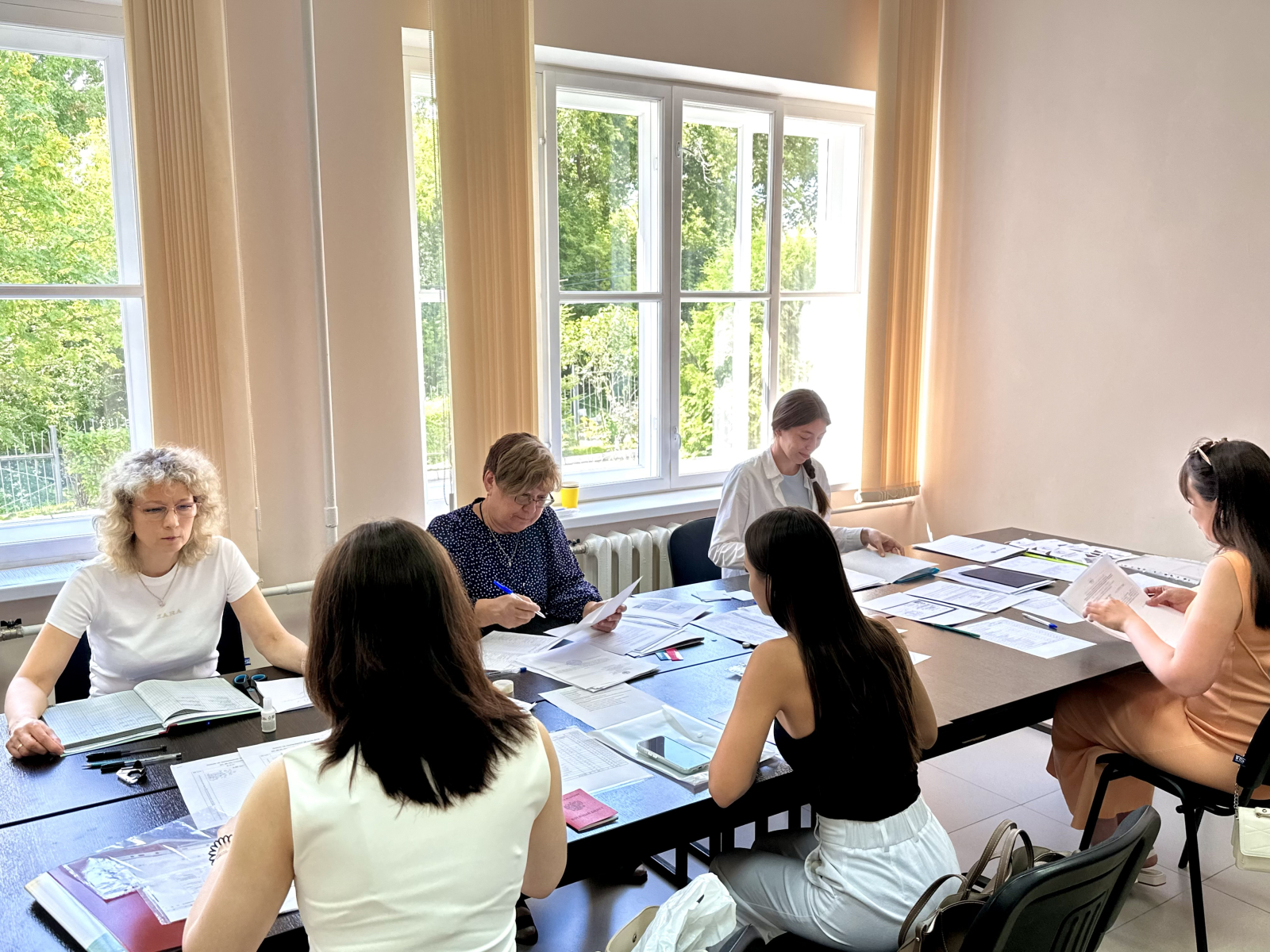 Уважаемые абитуриенты! Приглашаем вас на обучение в ординатуру Института усовершенствования врачей!