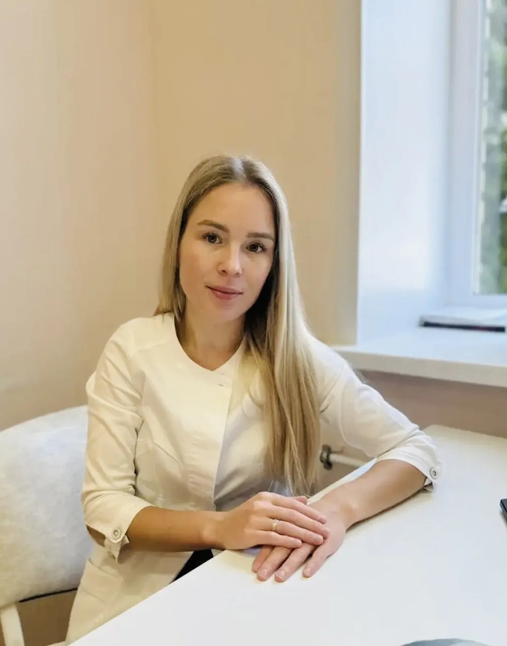 В филиале Больницы скорой медицинской помощи «Красноармейская ЦРБ» приступил к работе молодой специалист — врач‑офтальмолог Виктория Фёдорова