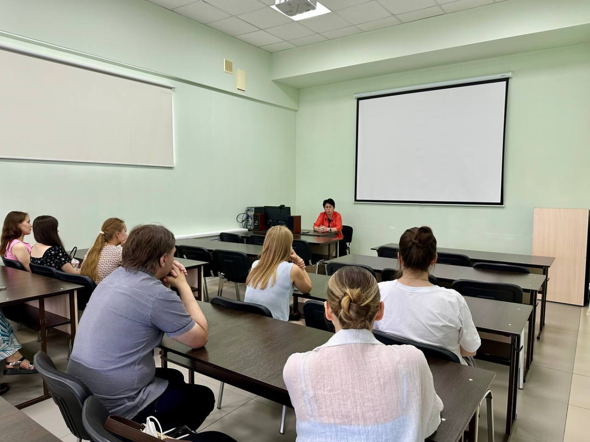 Состоялась встреча ординаторов по специальности "Эндокринология" и главного врача Центральной городской больницы Татьяны Маркеловой