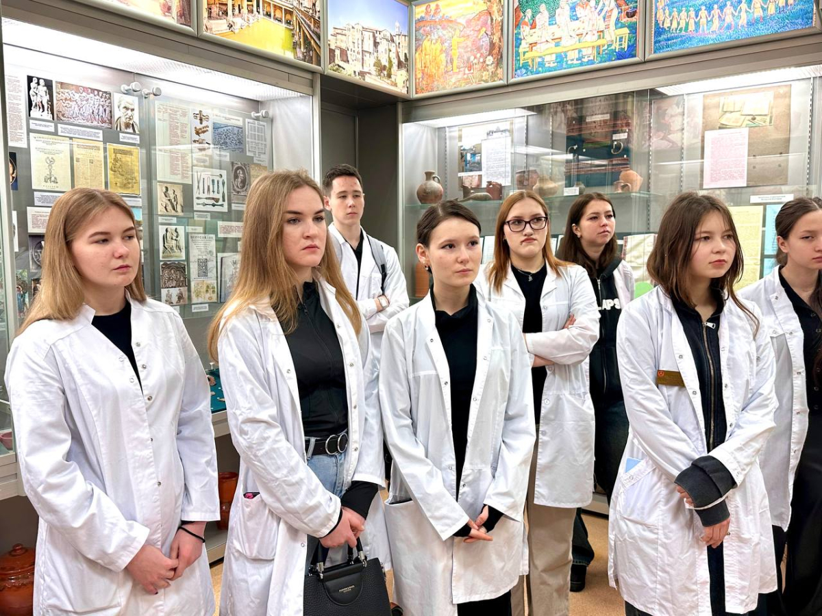 Студенты 2 курса Чебоксарского медицинского колледжа посетили Музей истории медицины имени Г.А. Алексеева