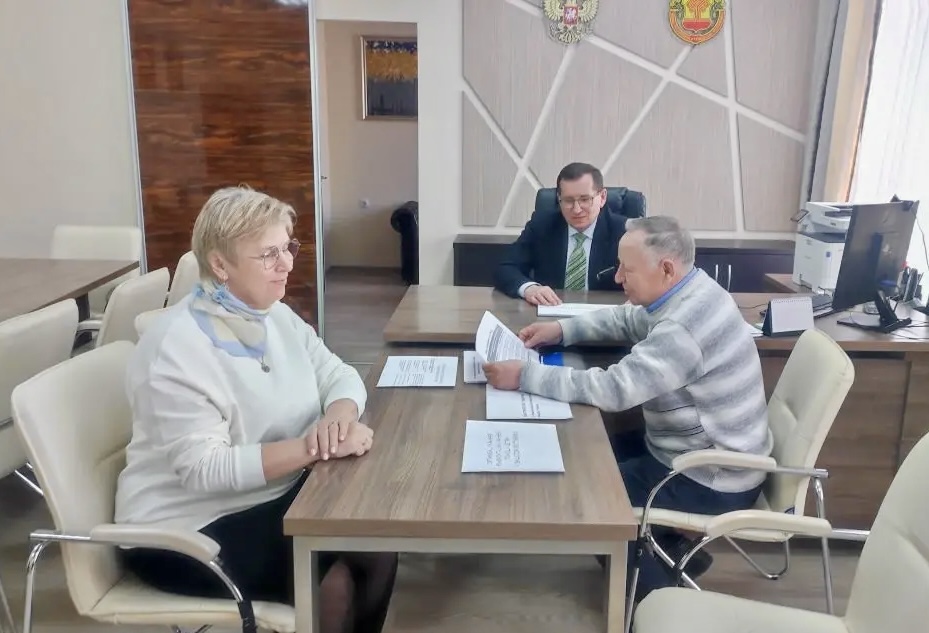 Главный научный сотрудник Института усовершенствования врачей Александр Кириллов обсудил с коллегами разработку концепции педиатрической помощи в Новочебоксарске  