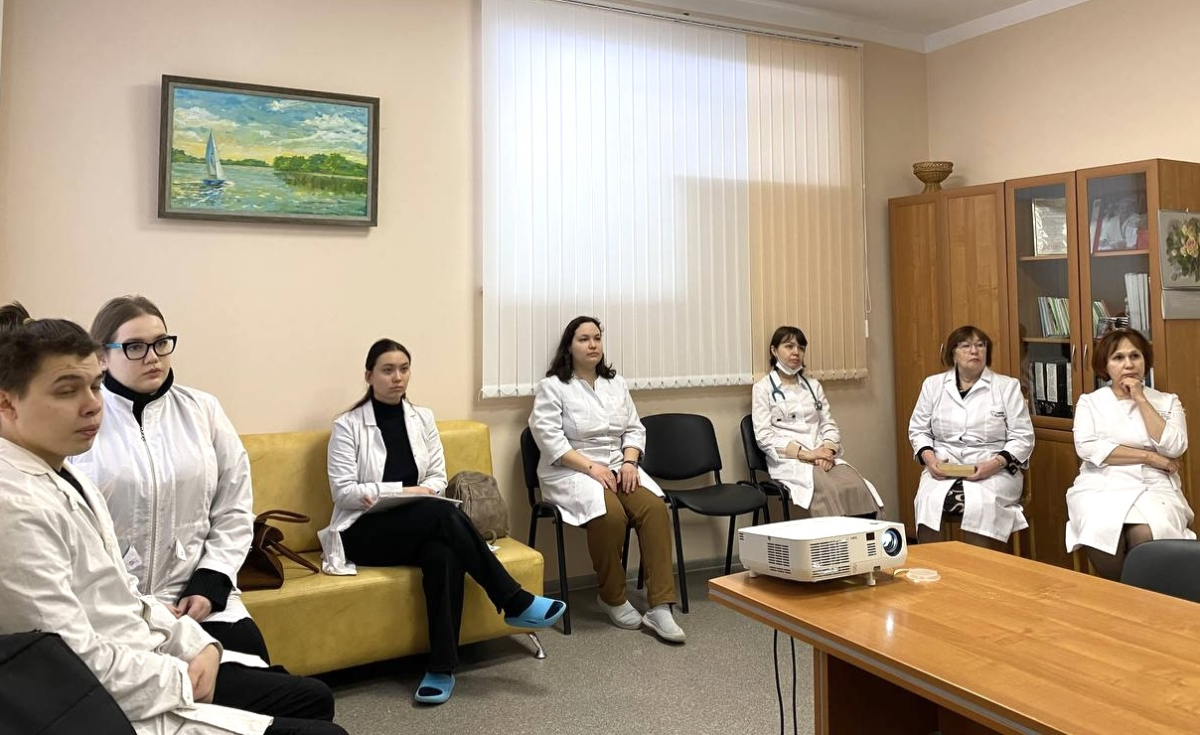 На кафедре педиатрии состоялся междисциплинарный семинар «Сложный клинический случай в практике педиатра и неонатолога»