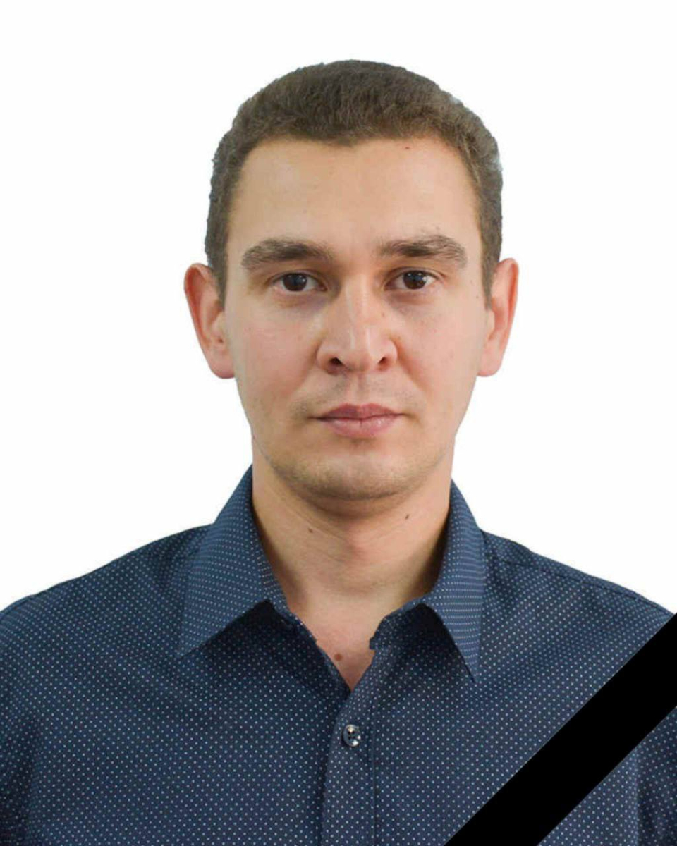 Преждевременно ушел из жизни наш дорогой коллега, преподаватель института Евгений Васильевич Войтиков