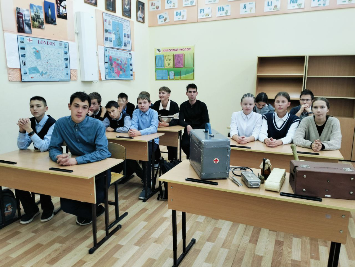 Сотрудники Музея истории медицины имени Г.А. Алексеева проводят выездные лекции в общеобразовательных учреждениях республики