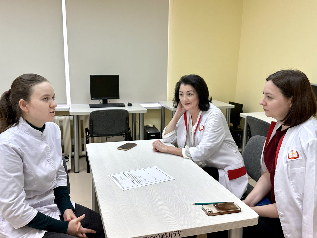 Ординаторы института продолжают получать допуск к осуществлению медицинской деятельности на должности врача-стажера