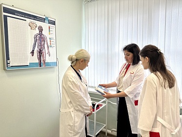 В симуляционно-аккредитационном центре Института усовершенствования врачей проходит предаккредитационная подготовка выпускников 