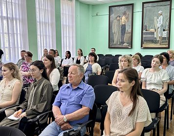 Состоялось знаковое событие – впервые в истории института был подписан коллективный договор между работодателем и трудовым коллективом