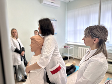 В симуляционно-аккредитационном центре Института усовершенствования врачей проходит предаккредитационная подготовка выпускников 