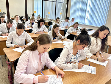 В Институте усовершенствования врачей продолжается государственная итоговая аттестация