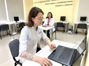 Ординаторы Института усовершенствования врачей продолжают получать допуск к осуществлению медицинской деятельности в должности врача-стажера