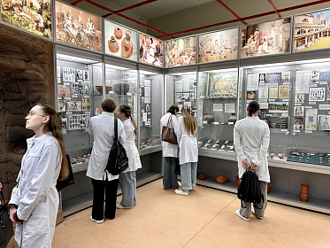 Музей истории медицины имени Г.А. Алексеева Института усовершенствования врачей приглашает всех желающих на познавательные экскурсии