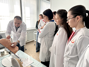 В Институте усовершенствования врачей проходит симуляционный курс «Профессиональные навыки» для ординаторов второго года обучения всех направлений подготовки