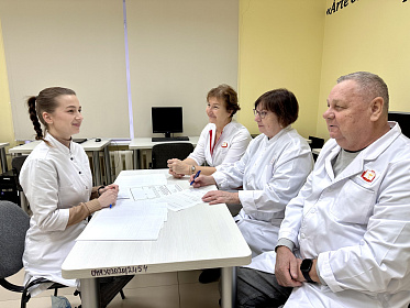 Продолжаем рубрику «Знакомство с профессорско-преподавательским составом»