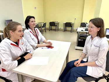 Ординаторы Института усовершенствования врачей продолжают получать допуск к осуществлению медицинской деятельности в должности врача-стажера