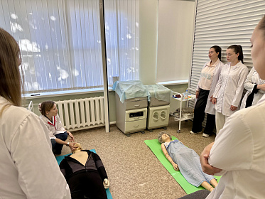 В Институте усовершенствования врачей проходит симуляционный курс для ординаторов первого года обучения