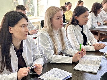 Ординаторы института осваивают дисциплину "Медицинская реабилитация"