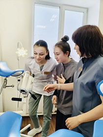 Наставничество в Больнице скорой медицинской помощи — основа успешного карьерного роста