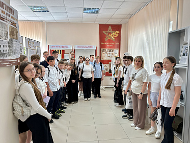 В Институте усовершенствования врачей продолжается системная профориентационная работа с учащимися образовательных учреждений республики