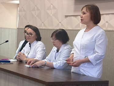 Профессорско-преподавательский состав кафедры педиатрии Института усовершенствования врачей совместно с сотрудниками Республиканской детской клинической больницы провели разбор клинических случаев для врачей-педиатров и ординаторов