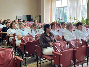 Республиканский кадровый центр по подбору и развитию медицинского персонала провёл образовательный интенсив по наставничеству в Новочебоксарской городской больнице