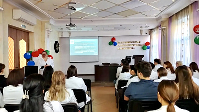 Ординаторы-стоматологи получают бесценный практический опыт в стенах Республиканской стоматологической поликлиники