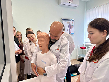 Поздравляем с Днем работника скорой медицинской помощи