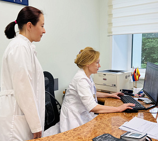 В Больнице скорой медицинской помощи активно работает система наставничества, направленная на поддержку и профессиональное развитие молодых специалистов
