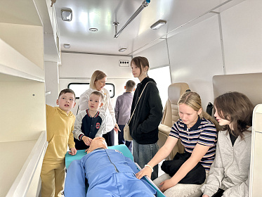 В Международный день защиты детей в институте состоялось традиционное праздничное мероприятие