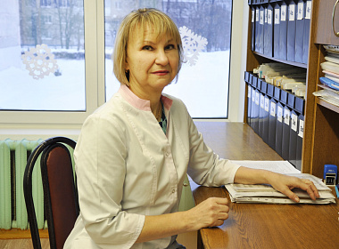 Фельдшер ГДКБ и наставник Наталия Кондратьева более 34 лет на страже здоровья школьников и воспитанников детского сада